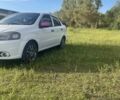 Білий Шевроле Авео, об'ємом двигуна 1.5 л та пробігом 262 тис. км за 4500 $, фото 2 на Automoto.ua