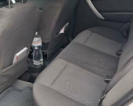 Белый Шевроле Авео, объемом двигателя 1.5 л и пробегом 260 тыс. км за 4000 $, фото 2 на Automoto.ua