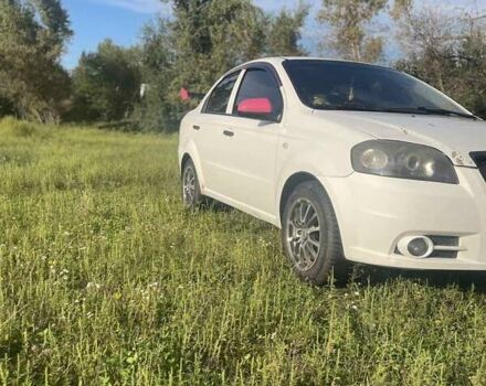 Білий Шевроле Авео, об'ємом двигуна 1.5 л та пробігом 262 тис. км за 4500 $, фото 4 на Automoto.ua