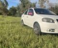 Білий Шевроле Авео, об'ємом двигуна 1.5 л та пробігом 262 тис. км за 4500 $, фото 4 на Automoto.ua