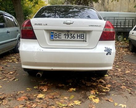 Білий Шевроле Авео, об'ємом двигуна 1.5 л та пробігом 250 тис. км за 3300 $, фото 2 на Automoto.ua