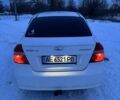 Белый Шевроле Авео, объемом двигателя 1.5 л и пробегом 195 тыс. км за 4600 $, фото 1 на Automoto.ua