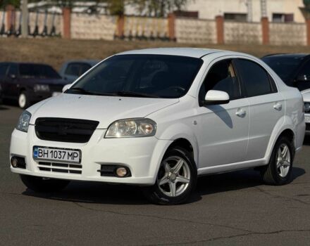 Белый Шевроле Авео, объемом двигателя 1.6 л и пробегом 433 тыс. км за 3900 $, фото 1 на Automoto.ua