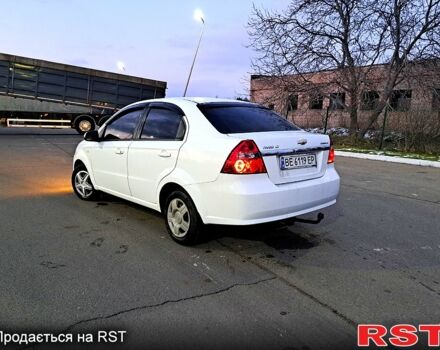 Белый Шевроле Авео, объемом двигателя 1.6 л и пробегом 202 тыс. км за 4350 $, фото 4 на Automoto.ua