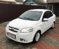 Белый Шевроле Авео, объемом двигателя 1.6 л и пробегом 228 тыс. км за 4200 $, фото 1 на Automoto.ua