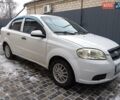 Белый Шевроле Авео, объемом двигателя 1.5 л и пробегом 220 тыс. км за 3000 $, фото 1 на Automoto.ua
