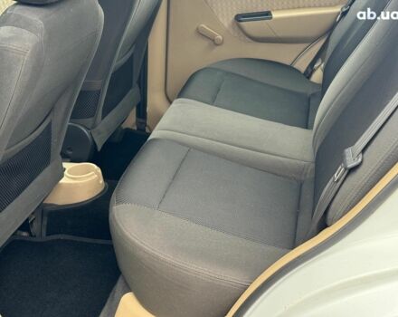 Белый Шевроле Авео, объемом двигателя 1.6 л и пробегом 89 тыс. км за 5240 $, фото 16 на Automoto.ua