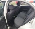 Белый Шевроле Авео, объемом двигателя 1.2 л и пробегом 255 тыс. км за 3709 $, фото 5 на Automoto.ua