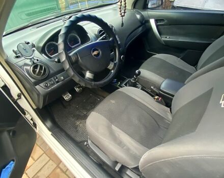 Білий Шевроле Авео, об'ємом двигуна 1.5 л та пробігом 234 тис. км за 4000 $, фото 4 на Automoto.ua