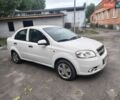 Белый Шевроле Авео, объемом двигателя 1.5 л и пробегом 135 тыс. км за 3600 $, фото 1 на Automoto.ua