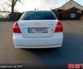 Белый Шевроле Авео, объемом двигателя 1.5 л и пробегом 230 тыс. км за 5500 $, фото 11 на Automoto.ua