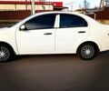 Белый Шевроле Авео, объемом двигателя 1.5 л и пробегом 230 тыс. км за 5500 $, фото 7 на Automoto.ua