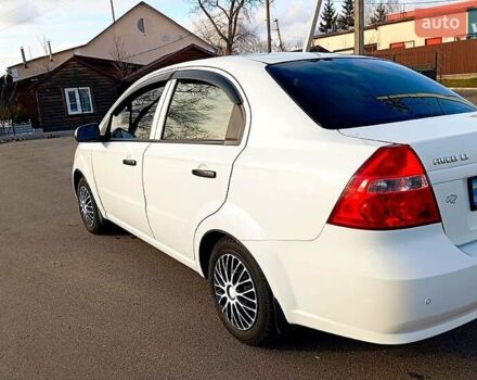 Білий Шевроле Авео, об'ємом двигуна 1.5 л та пробігом 230 тис. км за 5500 $, фото 9 на Automoto.ua