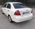 Белый Шевроле Авео, объемом двигателя 1.5 л и пробегом 173 тыс. км за 4500 $, фото 2 на Automoto.ua