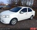 Белый Шевроле Авео, объемом двигателя 1.5 л и пробегом 220 тыс. км за 4300 $, фото 1 на Automoto.ua