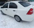 Белый Шевроле Авео, объемом двигателя 1.5 л и пробегом 90 тыс. км за 4800 $, фото 1 на Automoto.ua