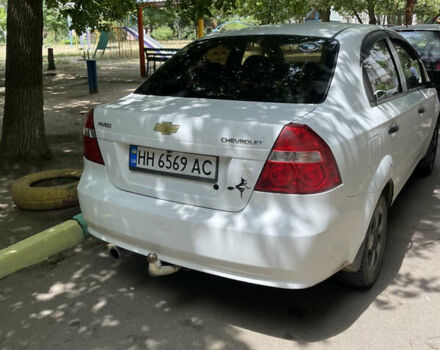 Белый Шевроле Авео, объемом двигателя 1.5 л и пробегом 150 тыс. км за 3000 $, фото 3 на Automoto.ua