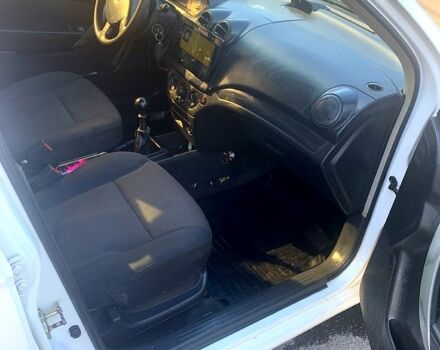 Білий Шевроле Авео, об'ємом двигуна 1.5 л та пробігом 130 тис. км за 3900 $, фото 12 на Automoto.ua