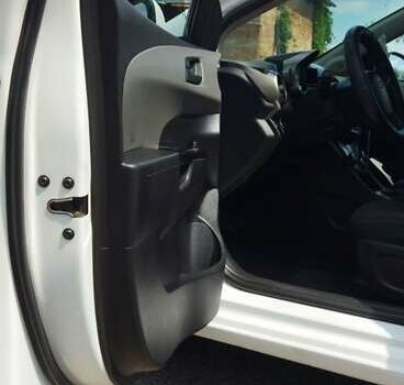 Белый Шевроле Авео, объемом двигателя 1.6 л и пробегом 173 тыс. км за 6000 $, фото 9 на Automoto.ua