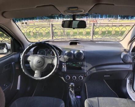 Белый Шевроле Авео, объемом двигателя 1.5 л и пробегом 190 тыс. км за 4150 $, фото 1 на Automoto.ua