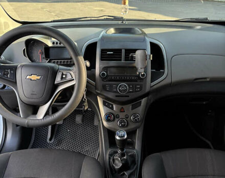 Белый Шевроле Авео, объемом двигателя 1.6 л и пробегом 235 тыс. км за 5399 $, фото 8 на Automoto.ua