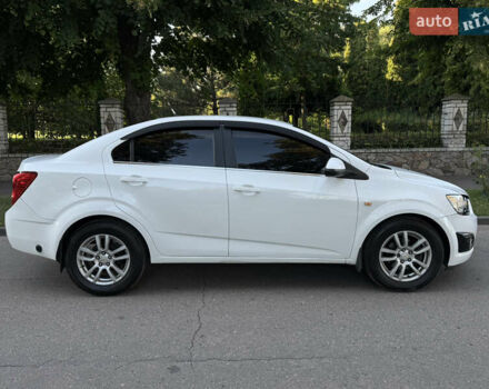 Белый Шевроле Авео, объемом двигателя 1.6 л и пробегом 130 тыс. км за 5800 $, фото 7 на Automoto.ua