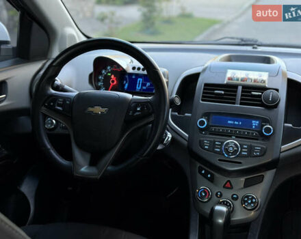 Белый Шевроле Авео, объемом двигателя 1.6 л и пробегом 130 тыс. км за 5800 $, фото 11 на Automoto.ua