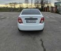 Белый Шевроле Авео, объемом двигателя 1.2 л и пробегом 270 тыс. км за 5000 $, фото 9 на Automoto.ua