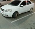 Белый Шевроле Авео, объемом двигателя 0 л и пробегом 300 тыс. км за 2309 $, фото 1 на Automoto.ua