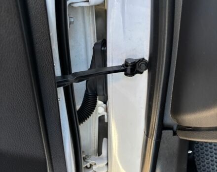 Белый Шевроле Авео, объемом двигателя 1.6 л и пробегом 155 тыс. км за 5900 $, фото 22 на Automoto.ua