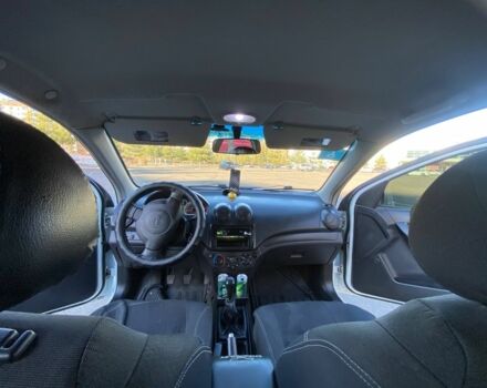 Білий Шевроле Авео, об'ємом двигуна 1.5 л та пробігом 46 тис. км за 3800 $, фото 2 на Automoto.ua