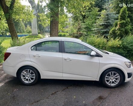Білий Шевроле Авео, об'ємом двигуна 1.4 л та пробігом 129 тис. км за 6790 $, фото 3 на Automoto.ua