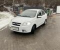 Белый Шевроле Авео, объемом двигателя 1.4 л и пробегом 149 тыс. км за 5250 $, фото 1 на Automoto.ua