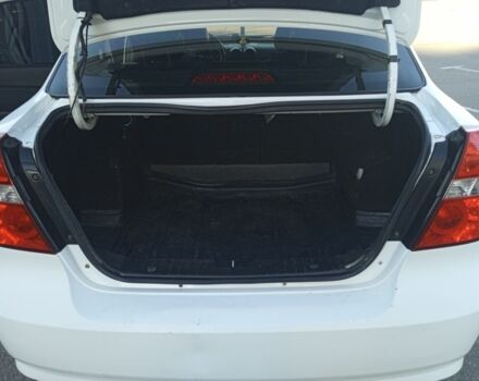 Білий Шевроле Авео, об'ємом двигуна 1.5 л та пробігом 46 тис. км за 3800 $, фото 7 на Automoto.ua