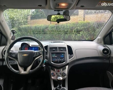 Білий Шевроле Авео, об'ємом двигуна 1.4 л та пробігом 129 тис. км за 6790 $, фото 17 на Automoto.ua