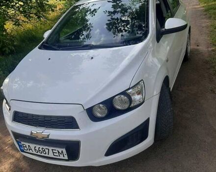 Белый Шевроле Авео, объемом двигателя 1.23 л и пробегом 193 тыс. км за 5500 $, фото 12 на Automoto.ua