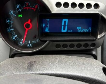Білий Шевроле Авео, об'ємом двигуна 1.4 л та пробігом 122 тис. км за 5500 $, фото 4 на Automoto.ua
