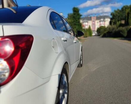 Білий Шевроле Авео, об'ємом двигуна 1.4 л та пробігом 172 тис. км за 7200 $, фото 6 на Automoto.ua