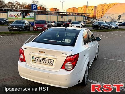 Білий Шевроле Авео, об'ємом двигуна 1.4 л та пробігом 46 тис. км за 7400 $, фото 2 на Automoto.ua