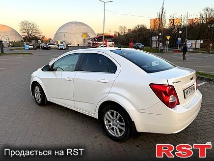 Білий Шевроле Авео, об'ємом двигуна 1.4 л та пробігом 46 тис. км за 7400 $, фото 1 на Automoto.ua