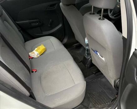 Білий Шевроле Авео, об'ємом двигуна 1.4 л та пробігом 122 тис. км за 5500 $, фото 5 на Automoto.ua