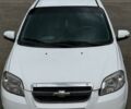 Белый Шевроле Авео, объемом двигателя 1.6 л и пробегом 200 тыс. км за 4200 $, фото 1 на Automoto.ua