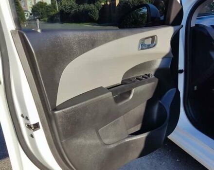 Білий Шевроле Авео, об'ємом двигуна 1.4 л та пробігом 172 тис. км за 7200 $, фото 14 на Automoto.ua