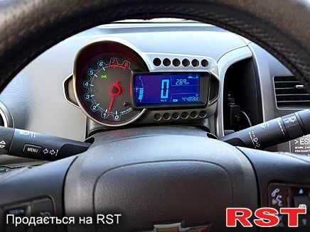 Білий Шевроле Авео, об'ємом двигуна 1.4 л та пробігом 46 тис. км за 7400 $, фото 3 на Automoto.ua