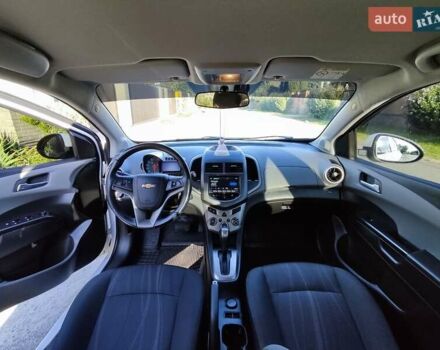 Білий Шевроле Авео, об'ємом двигуна 1.4 л та пробігом 172 тис. км за 7200 $, фото 13 на Automoto.ua