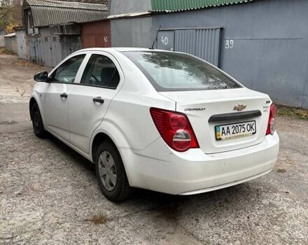 Білий Шевроле Авео, об'ємом двигуна 1.4 л та пробігом 122 тис. км за 5500 $, фото 9 на Automoto.ua