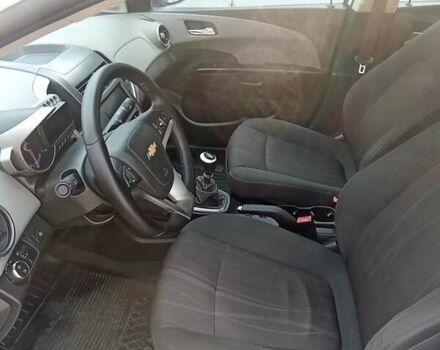 Білий Шевроле Авео, об'ємом двигуна 1.4 л та пробігом 176 тис. км за 6400 $, фото 11 на Automoto.ua