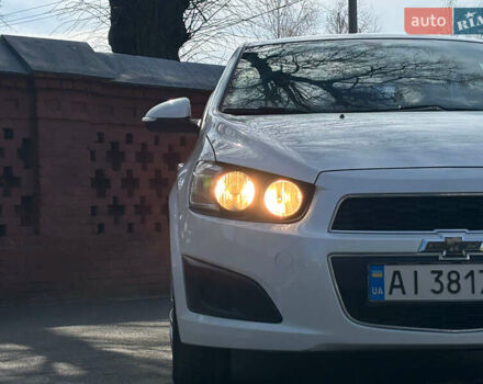 Білий Шевроле Авео, об'ємом двигуна 1.4 л та пробігом 180 тис. км за 5500 $, фото 2 на Automoto.ua