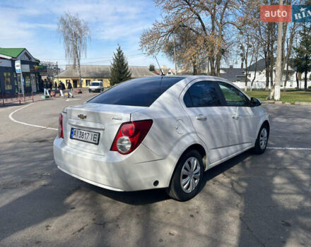 Білий Шевроле Авео, об'ємом двигуна 1.4 л та пробігом 180 тис. км за 5500 $, фото 14 на Automoto.ua