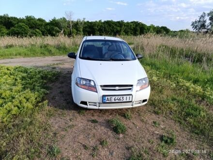 Шевроле Авео 2005 у Новомосковске на Automoto.ua Білий Шевроле Авео, об'ємом двигуна 1.5 л та пробігом 340 тис. км за 2750 $, фото 1 на Automoto.ua